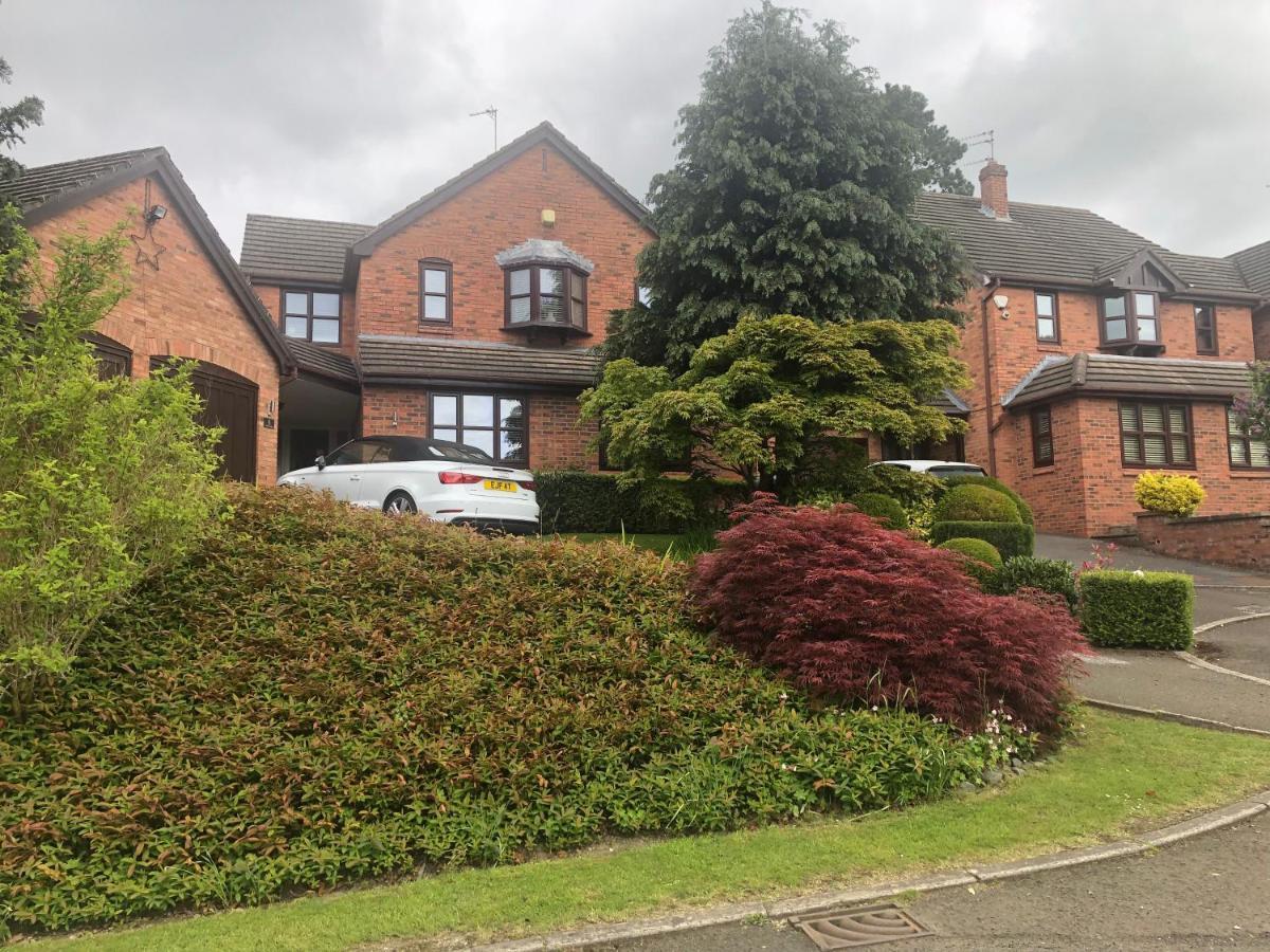 Wilmslow Airbnb Extérieur photo