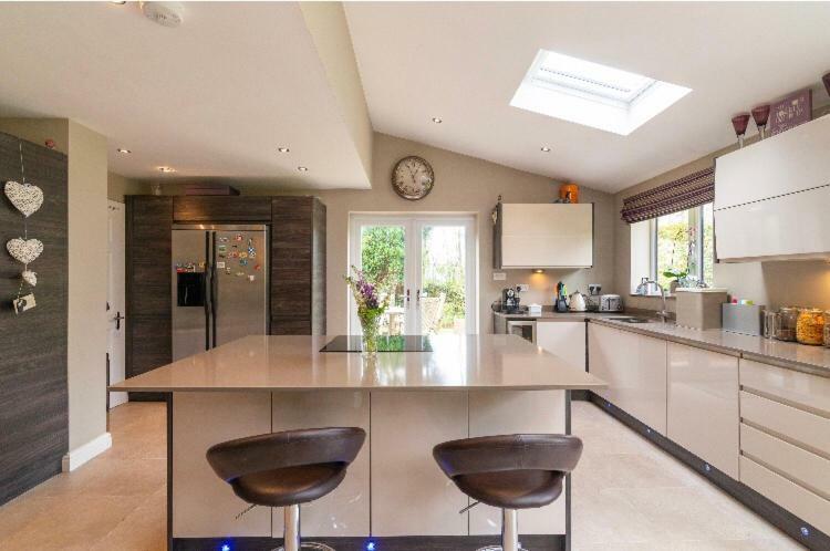 Wilmslow Airbnb Extérieur photo